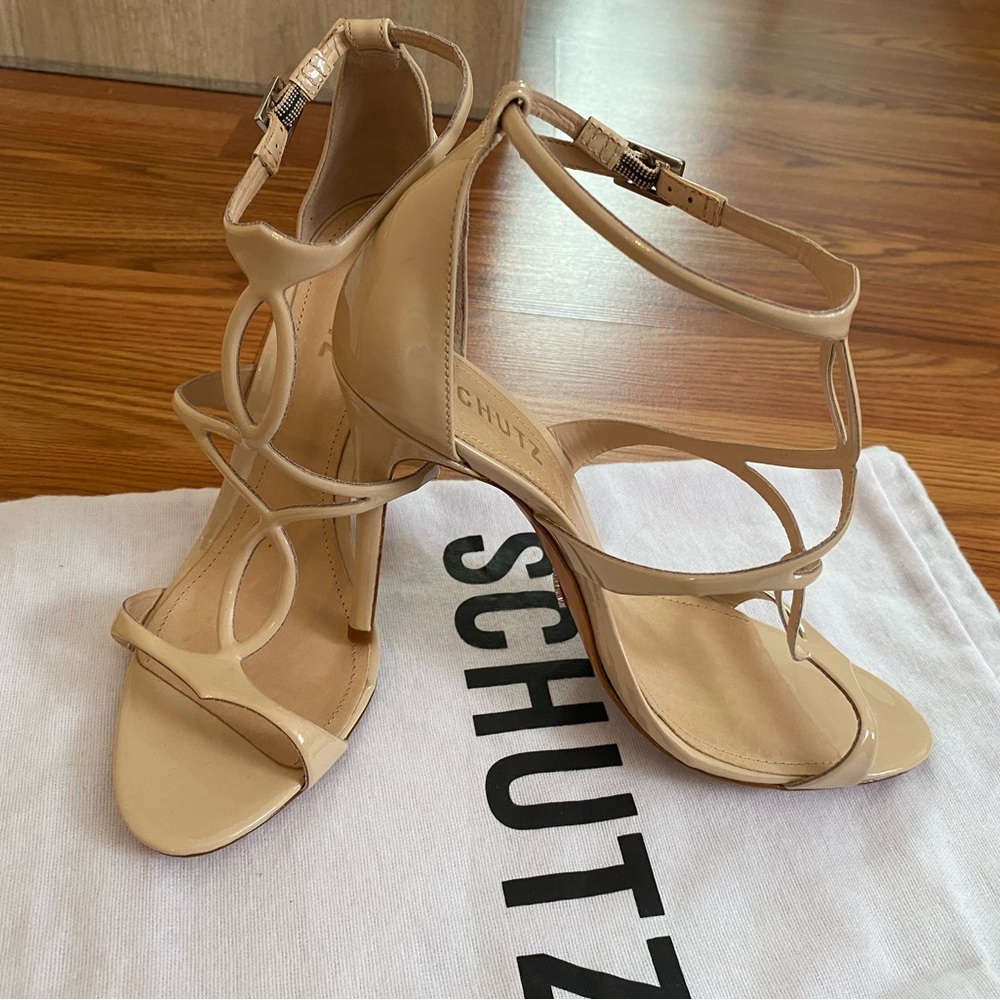 NEW Schutz heels. Size 8.5. Never worn